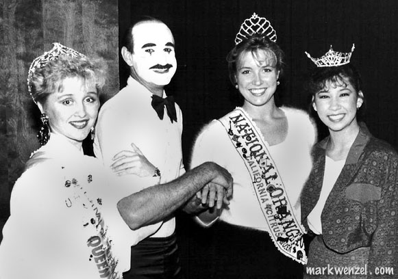 Mime With the Queens